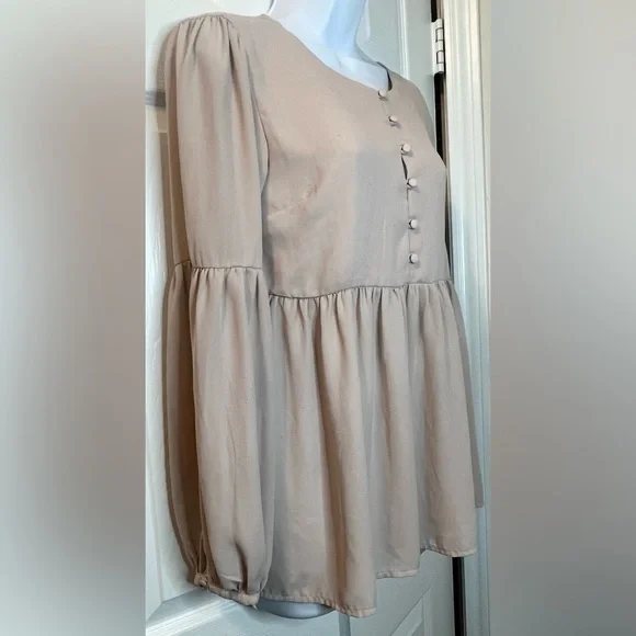 Lulu's Peplum Shirt Top Long Bishop Sleeve Feminine Style 518982 - Picture 4 of 8